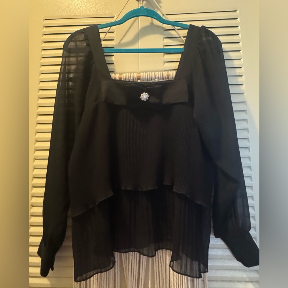 ZARA Pleated Top with Bow Sz Small - Picture 3 of 11
